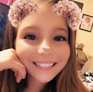 Meet your Posher, Lena